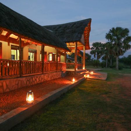 Pakuba Safari Lodge Nwoya Екстер'єр фото