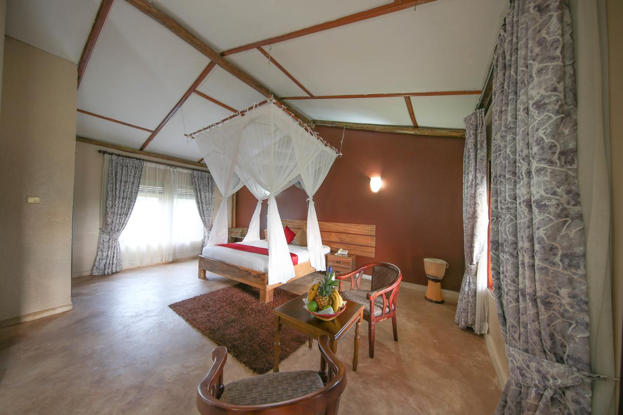 Pakuba Safari Lodge Nwoya Екстер'єр фото