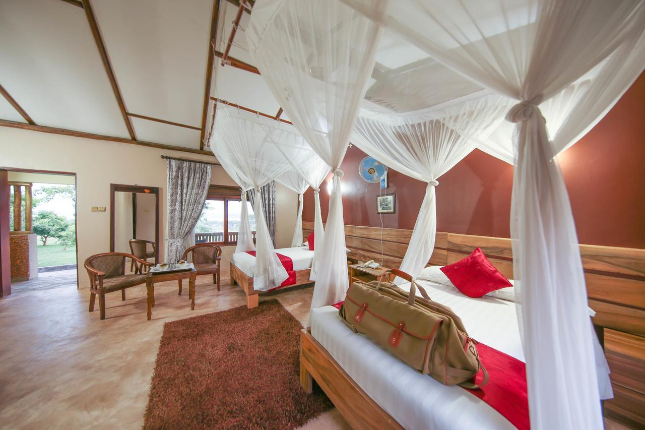 Pakuba Safari Lodge Nwoya Екстер'єр фото